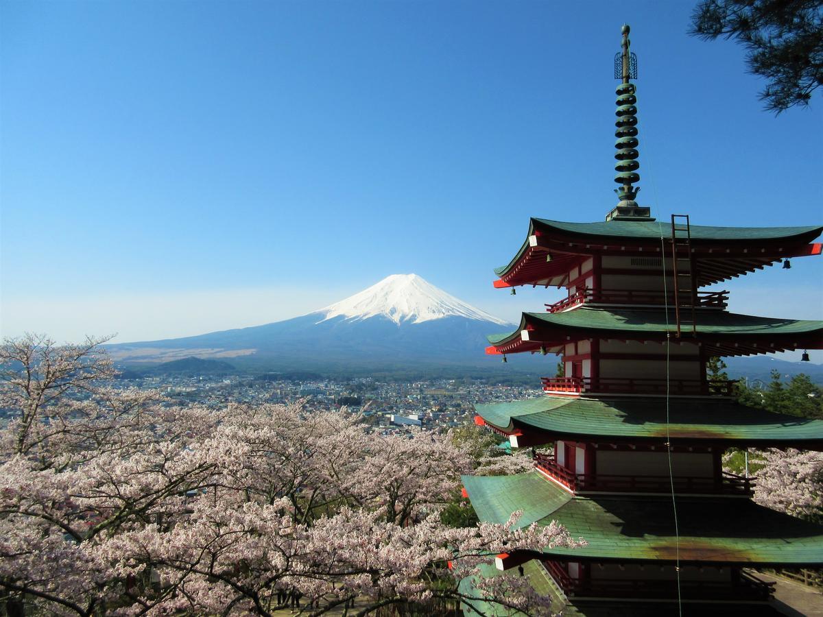 富士山結アパートメント Fujiyoshida Buitenkant foto